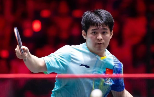 九游体育-WTT新加坡大满贯赛林诗栋晋级男单八强 向鹏止步