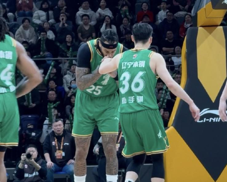 jiuyou-莫兰德：鄢手骐是我的好兄弟，我为他的出色表现感到开心